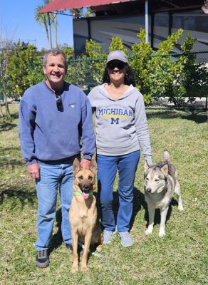 1868
SEPHORA WITH NEW DAD LES AND MOM CRYSTAL WITH BRO KOTA DOG 1868
