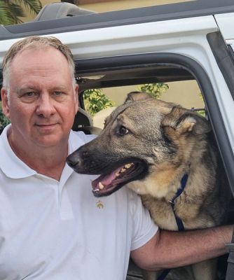 1870
JACKSON WITH NEW DAD TONY DOG 1870
