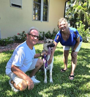 1670
MAKO WITH NEW MOM CYNTHIA AND DAD JACK DOG 1670
