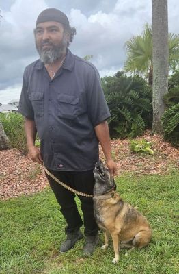 1815
MAX SR MAL WITH NEW DAD VJ DOG 1815
