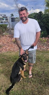 1842
LAILA WITH NEW DAD CORY DOG 1842
