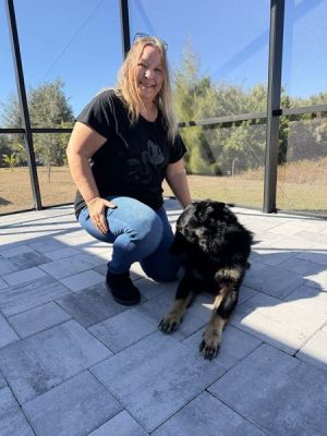 1862
ADA WITH NEW MOM SUZANNE DOG 1862
