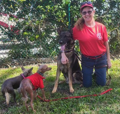 MILES WITH NEW MOM SALLY AND TWO BROTHERS DOG 1443
Keywords: 1443