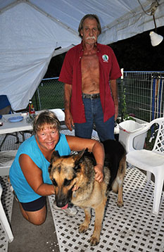 SHADOW 2105 WITH LINDA AND DON DOG 570
