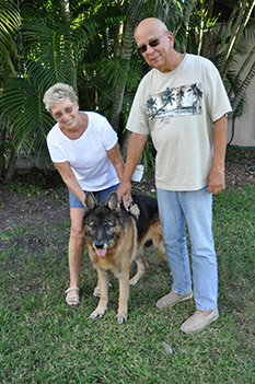 LOC WITH MOM MARY AND DAD GEORGE DOG 647
