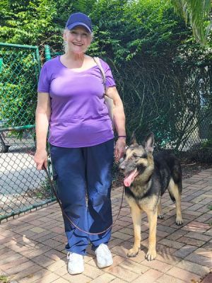 CAMMIE WITH NEW MOM PAULA DOG 1357
Keywords: 1357