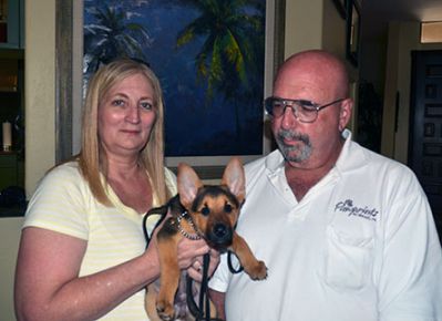 SHOTZY WITH NEW DAD AL AND MOM EILEEN DOG 794
